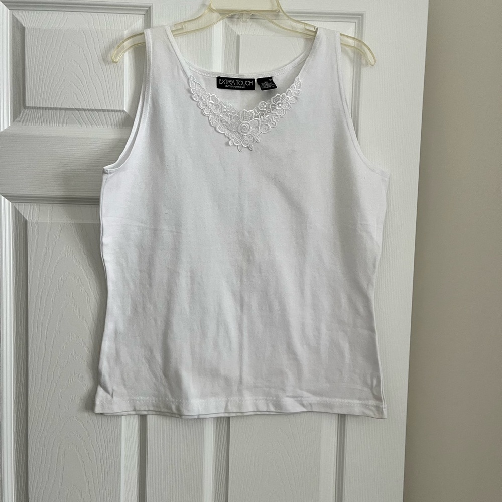 Dana Buchman White Floral Tank Top